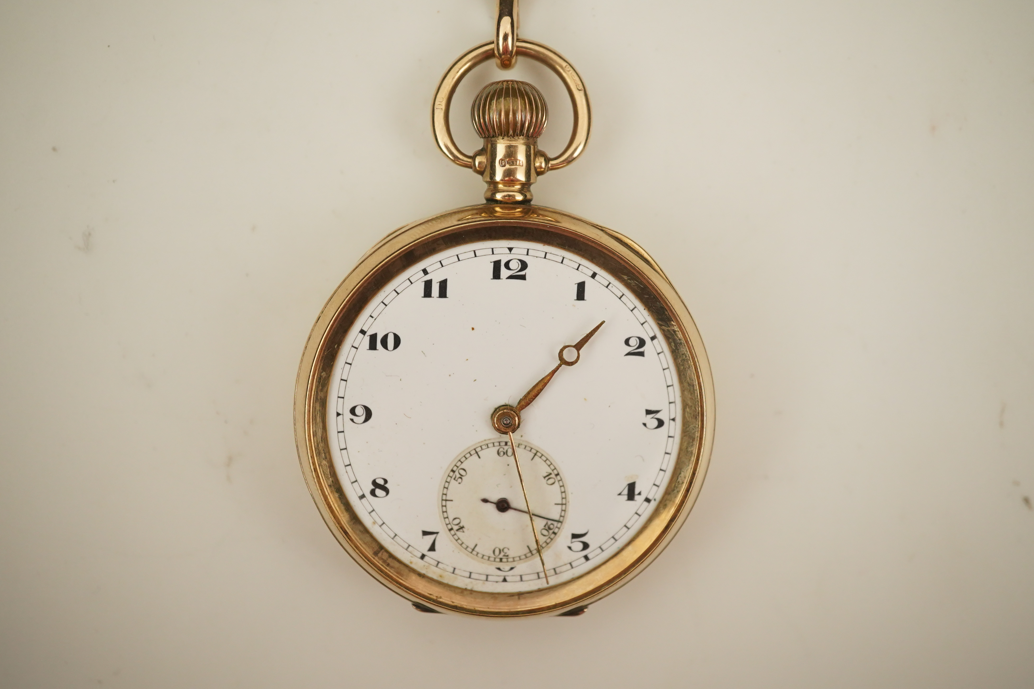 A George V 9ct gold open faced keyless pocket watch